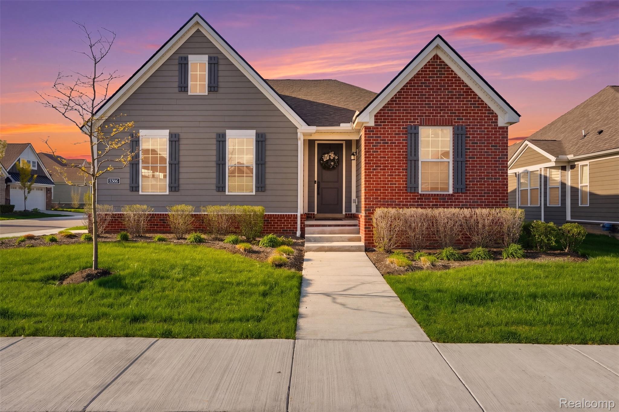 2556 Rosemond Ln