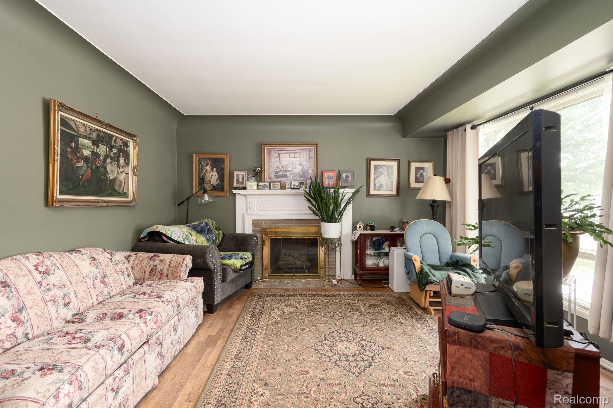 2109 Deerfield Drive
