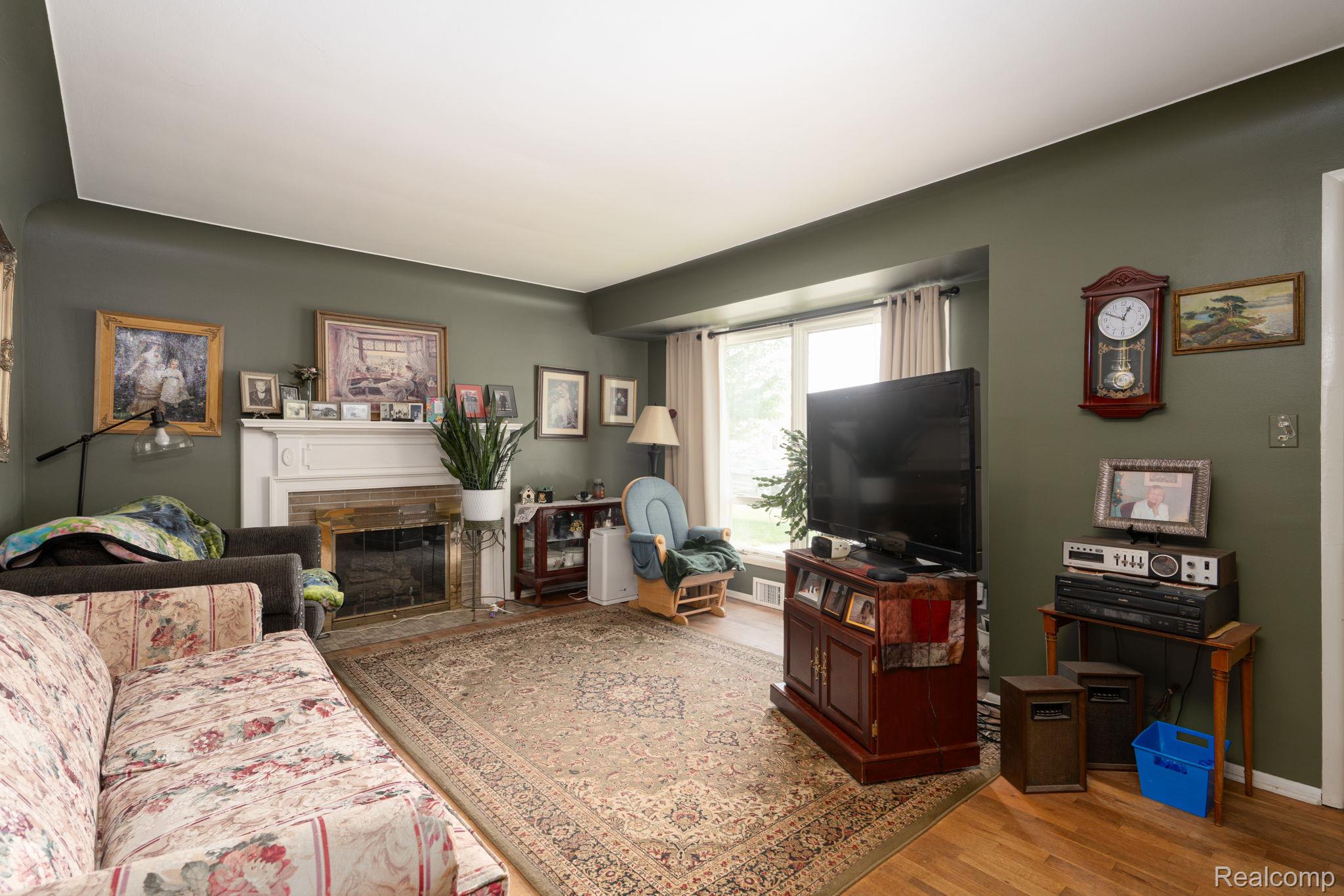 2109 Deerfield Drive