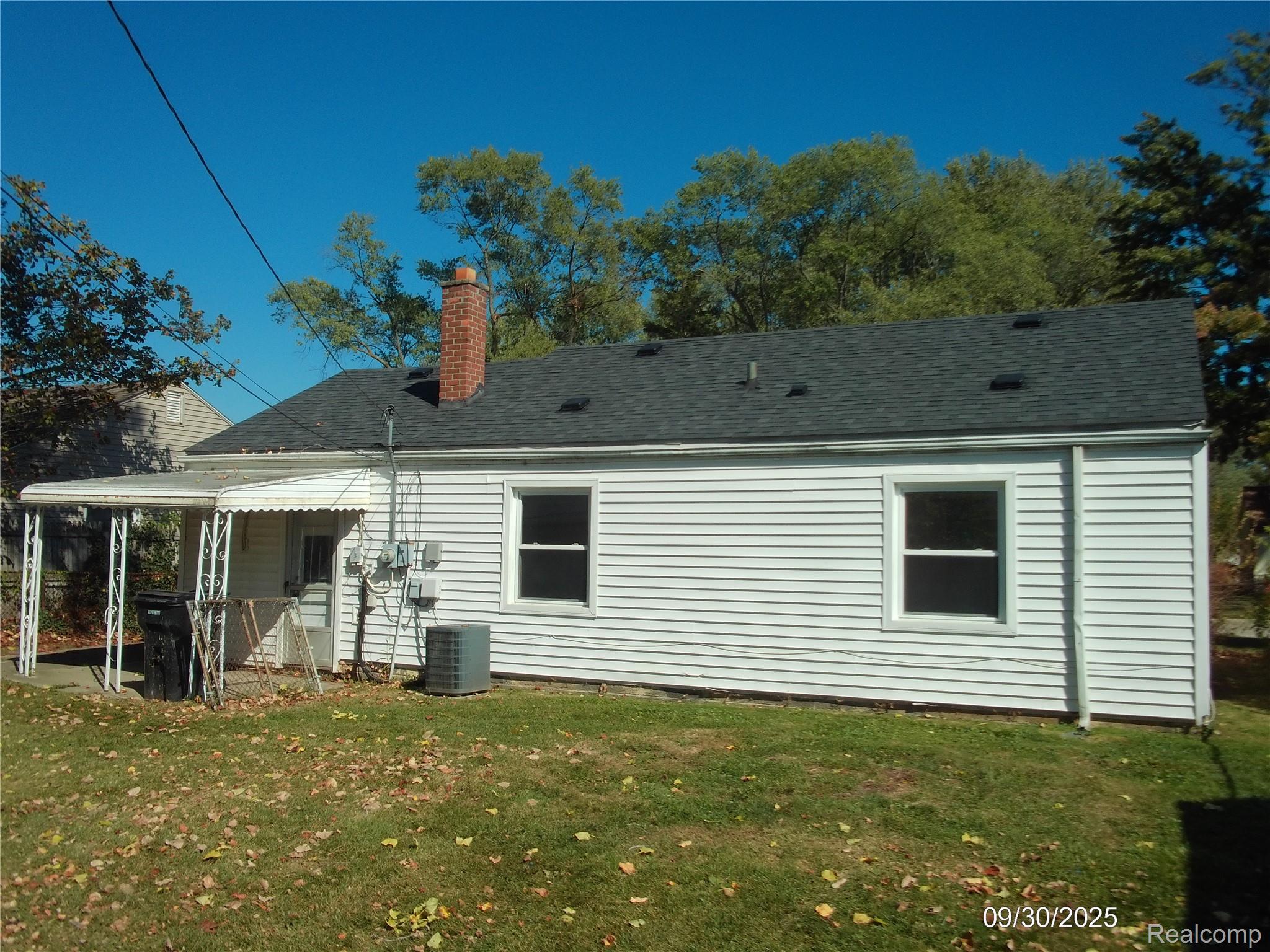 26751 BELANGER Street