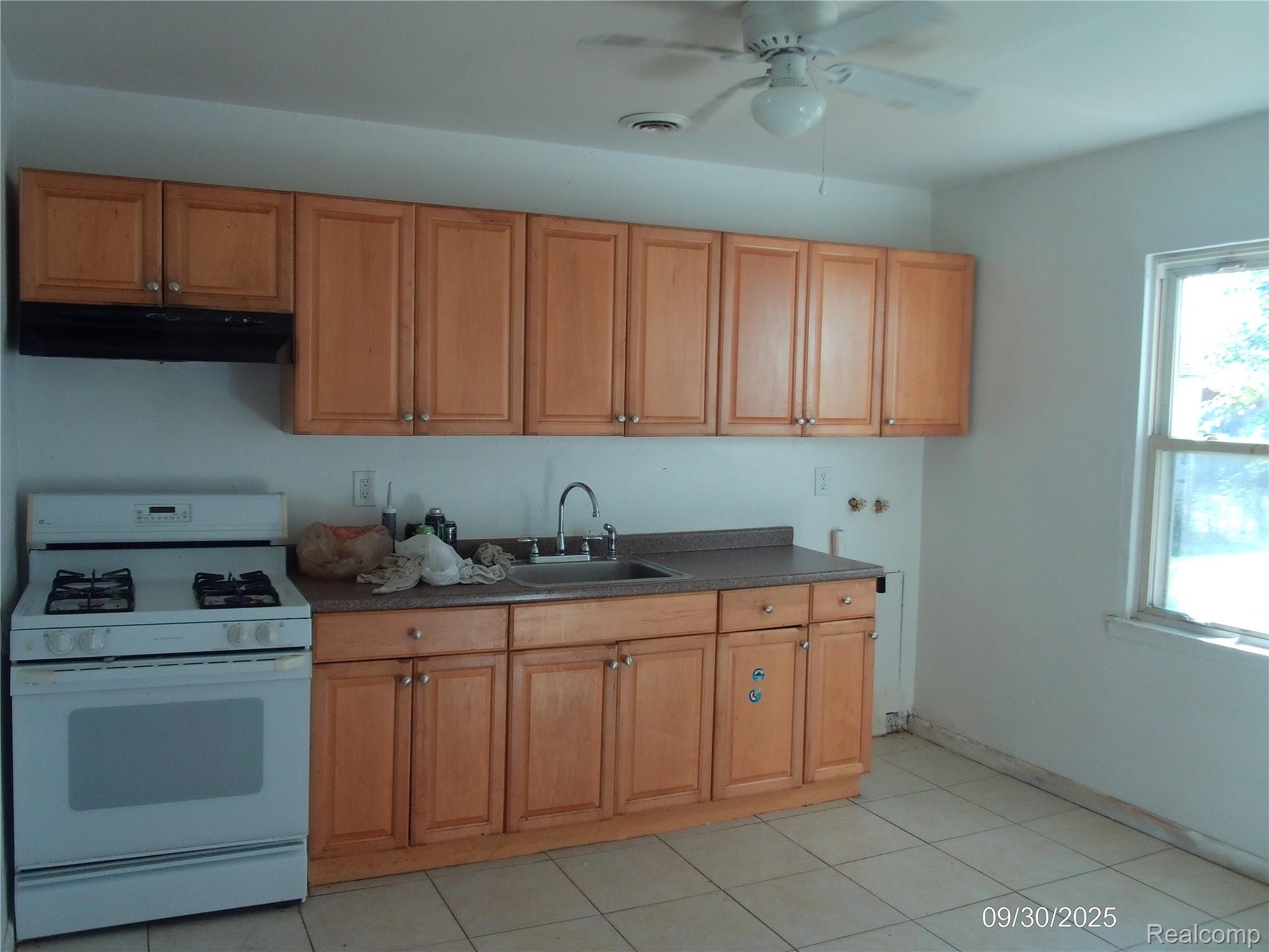 26751 BELANGER Street