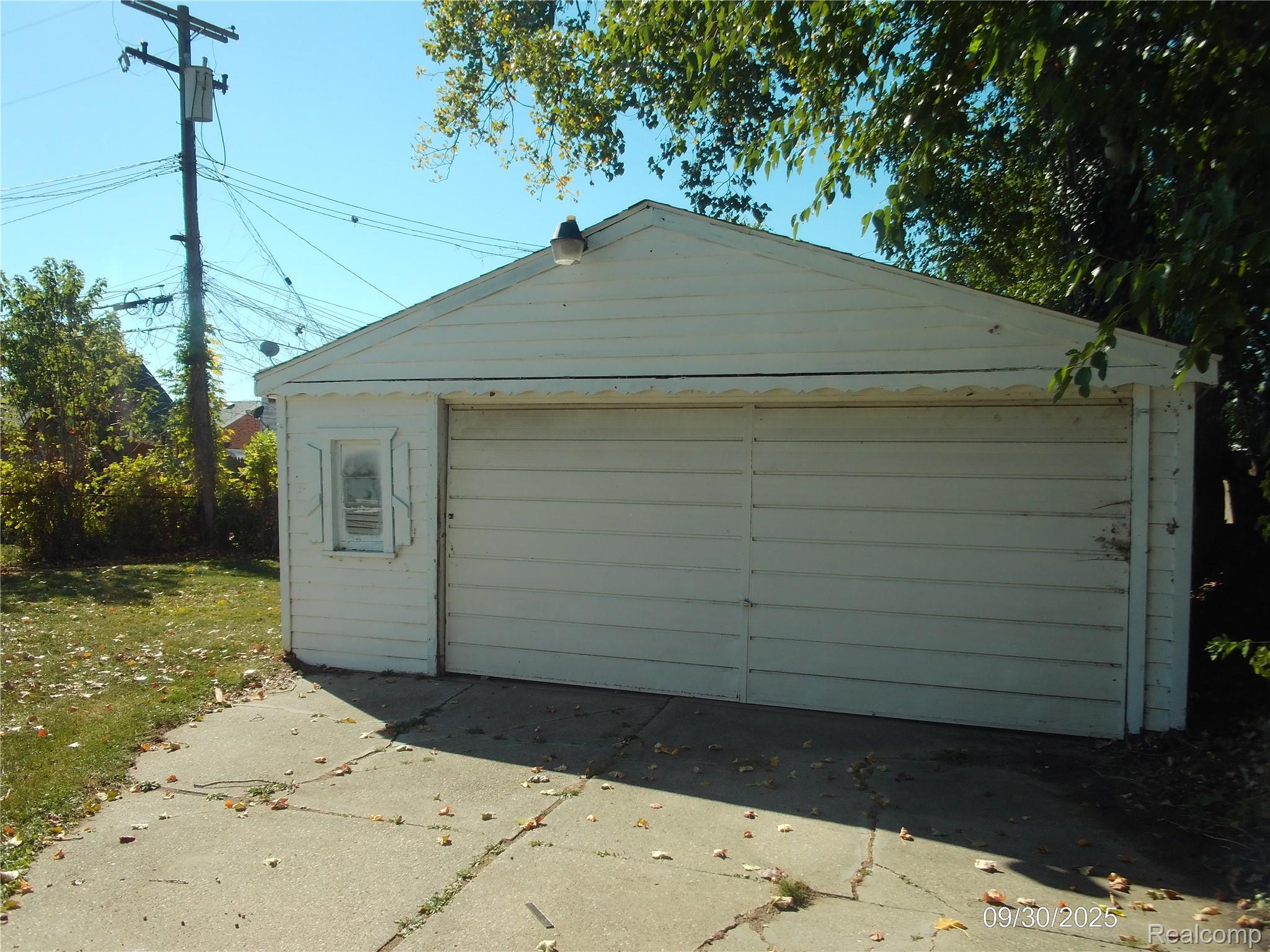 26751 BELANGER Street