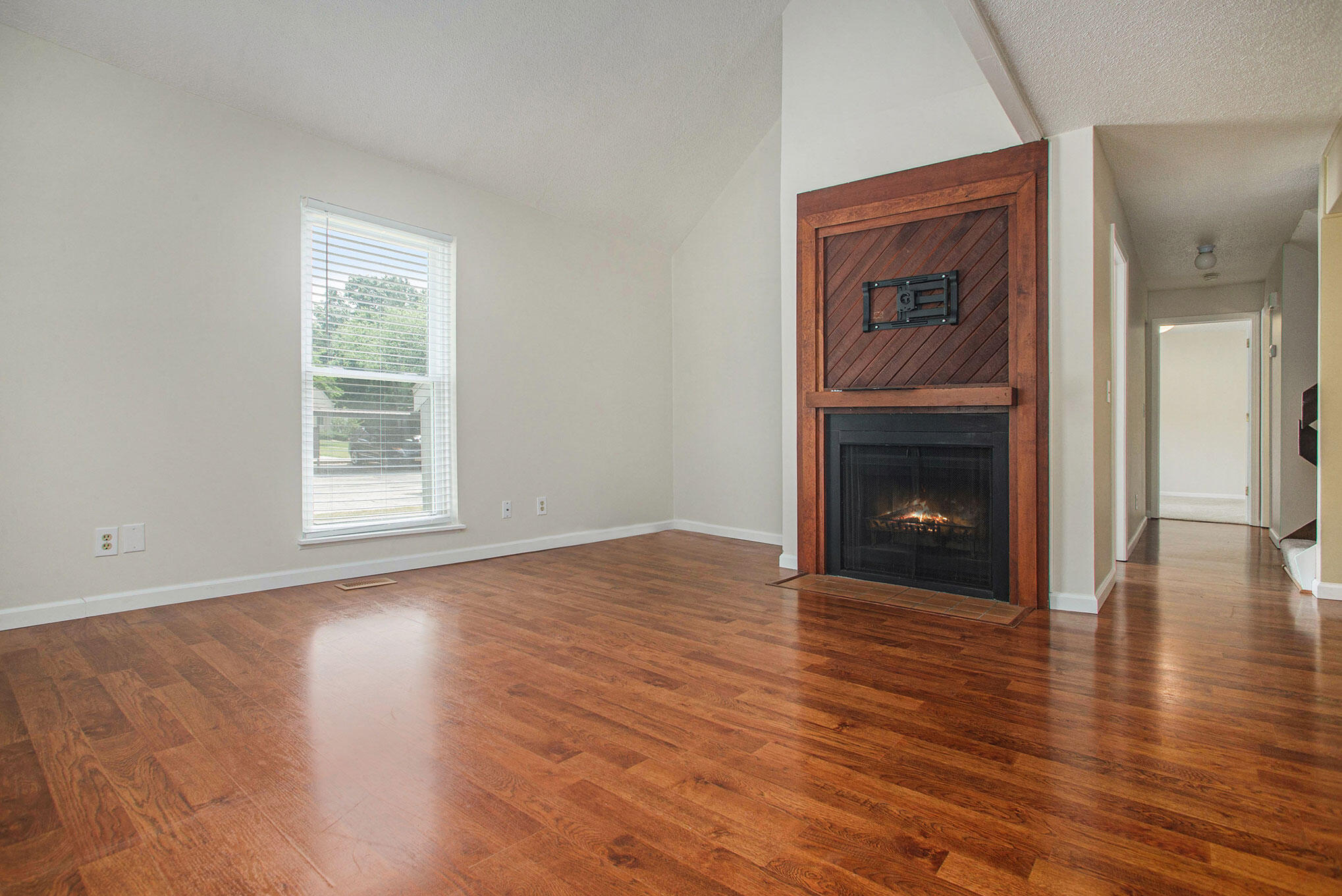 Portage City, Michigan 49024, United States, 2 Bedrooms Bedrooms, ,2 BathroomsBathrooms,Residential,Active,196952