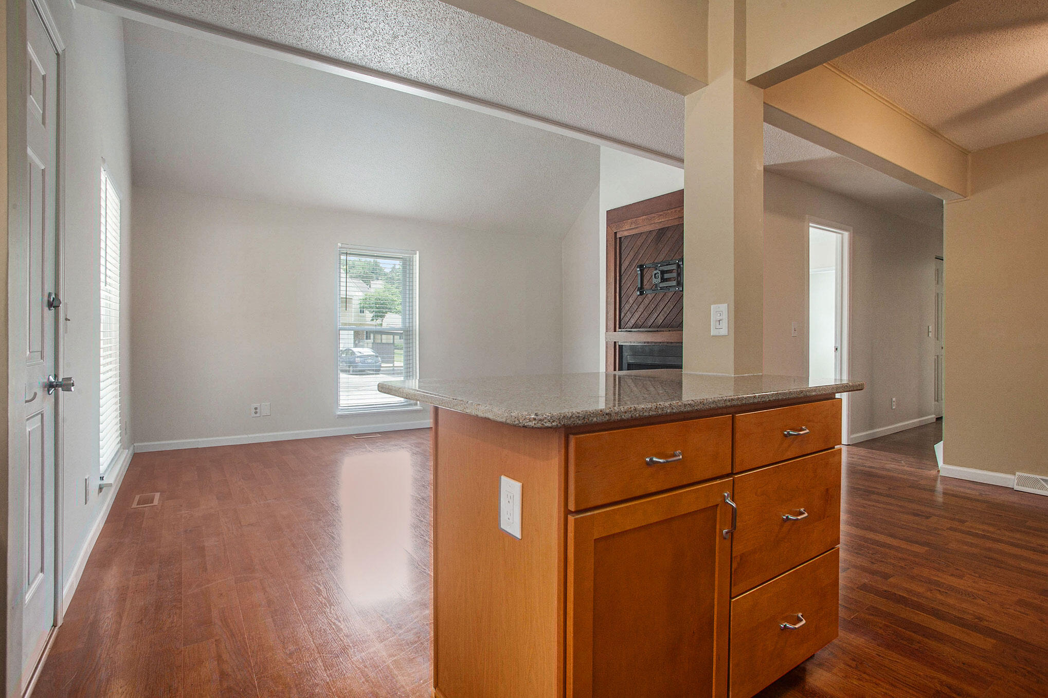 Portage City, Michigan 49024, United States, 2 Bedrooms Bedrooms, ,2 BathroomsBathrooms,Residential,Active,196952