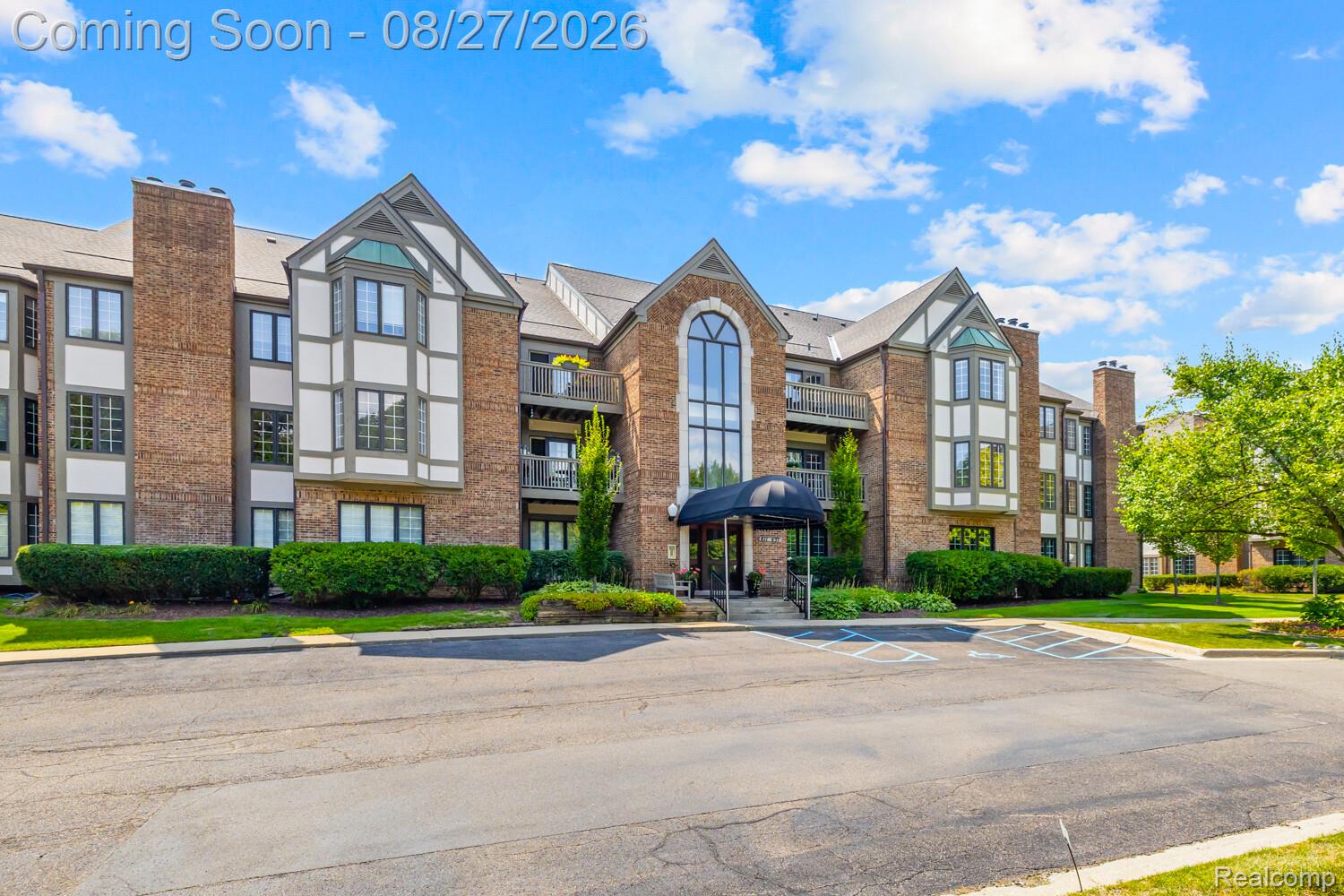 822 Deer Court