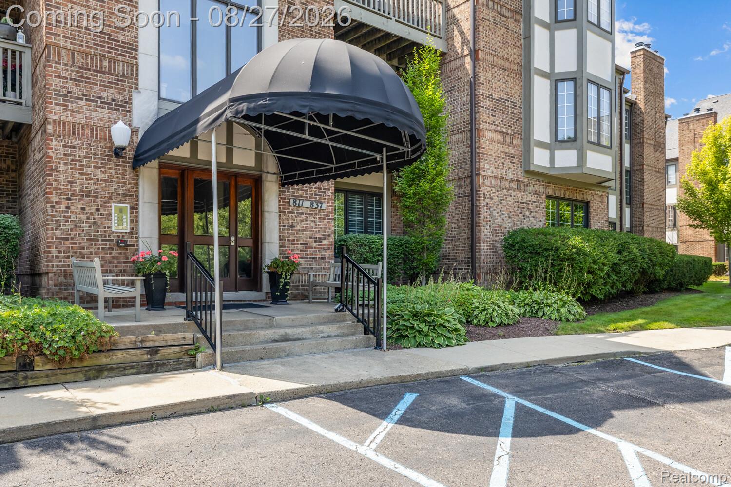 822 Deer Court