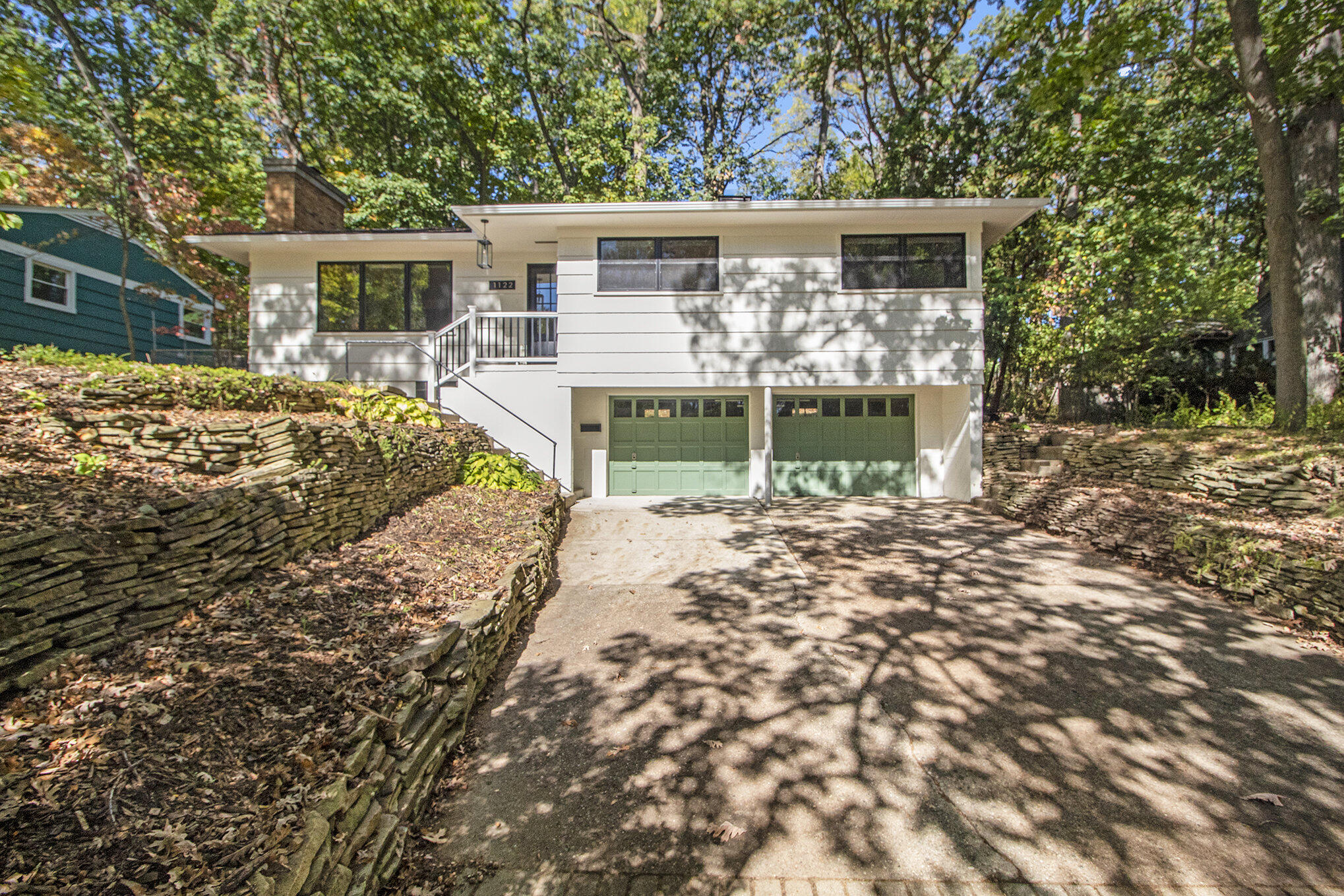 1122 Mixtwood Street