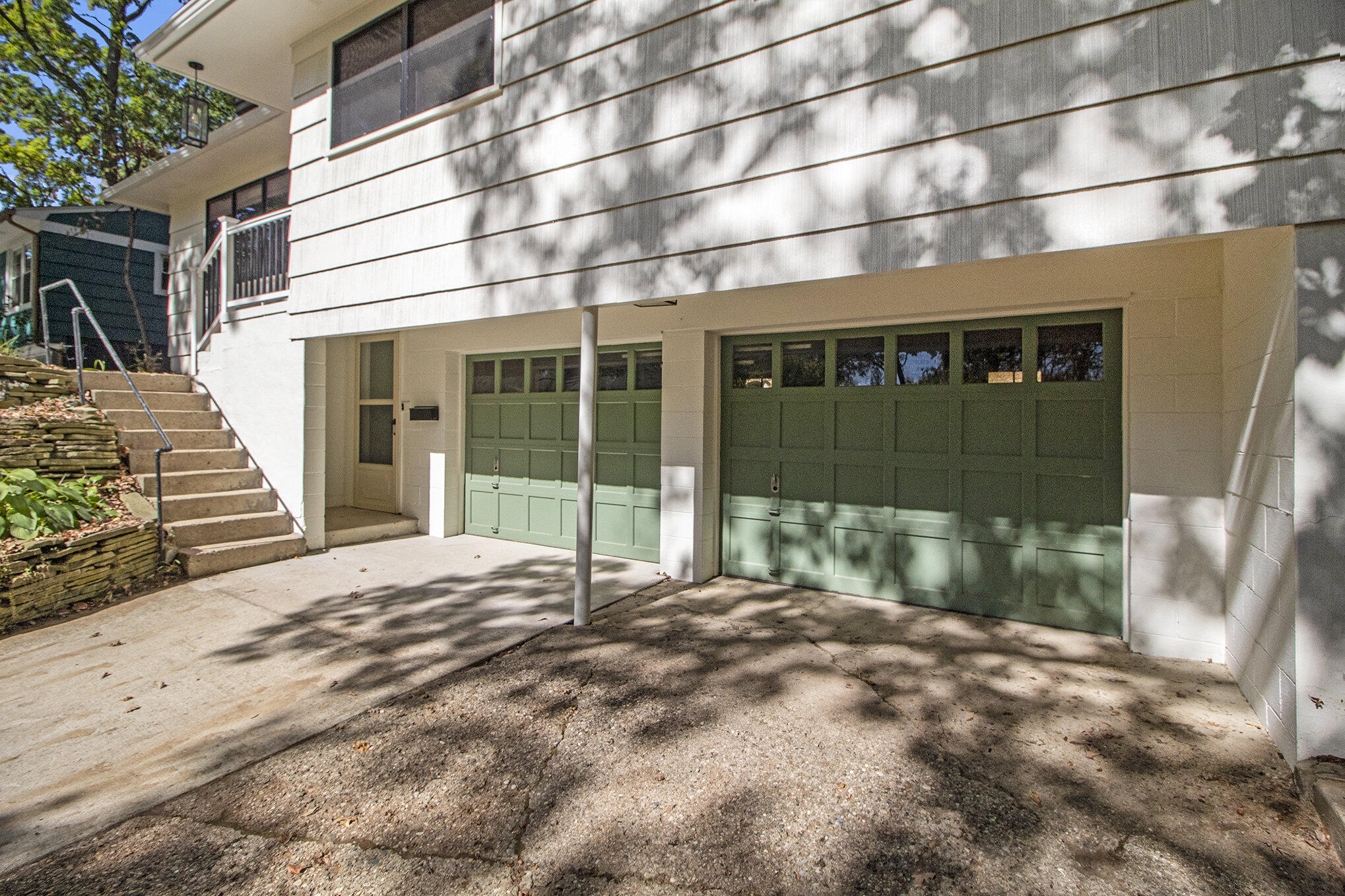 1122 Mixtwood Street