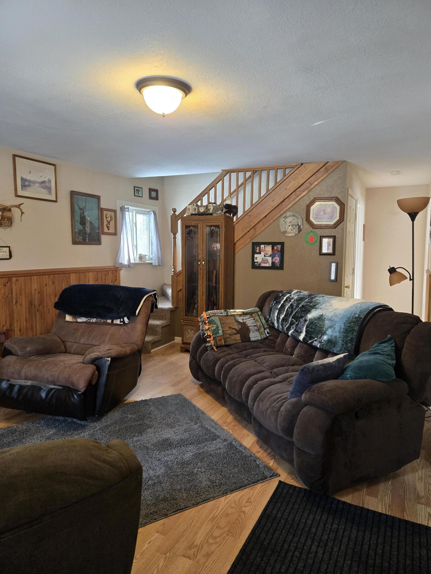 4221 Mockingbird Circle