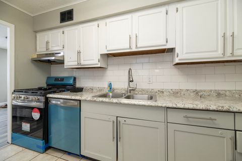 Tiny photo for 209 Wallace Avenue, Kalamazoo City, MI 49048 (MLS # 66026001852)