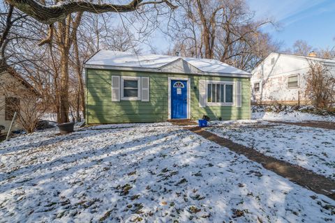 Tiny photo for 209 Wallace Avenue, Kalamazoo City, MI 49048 (MLS # 66026001852)