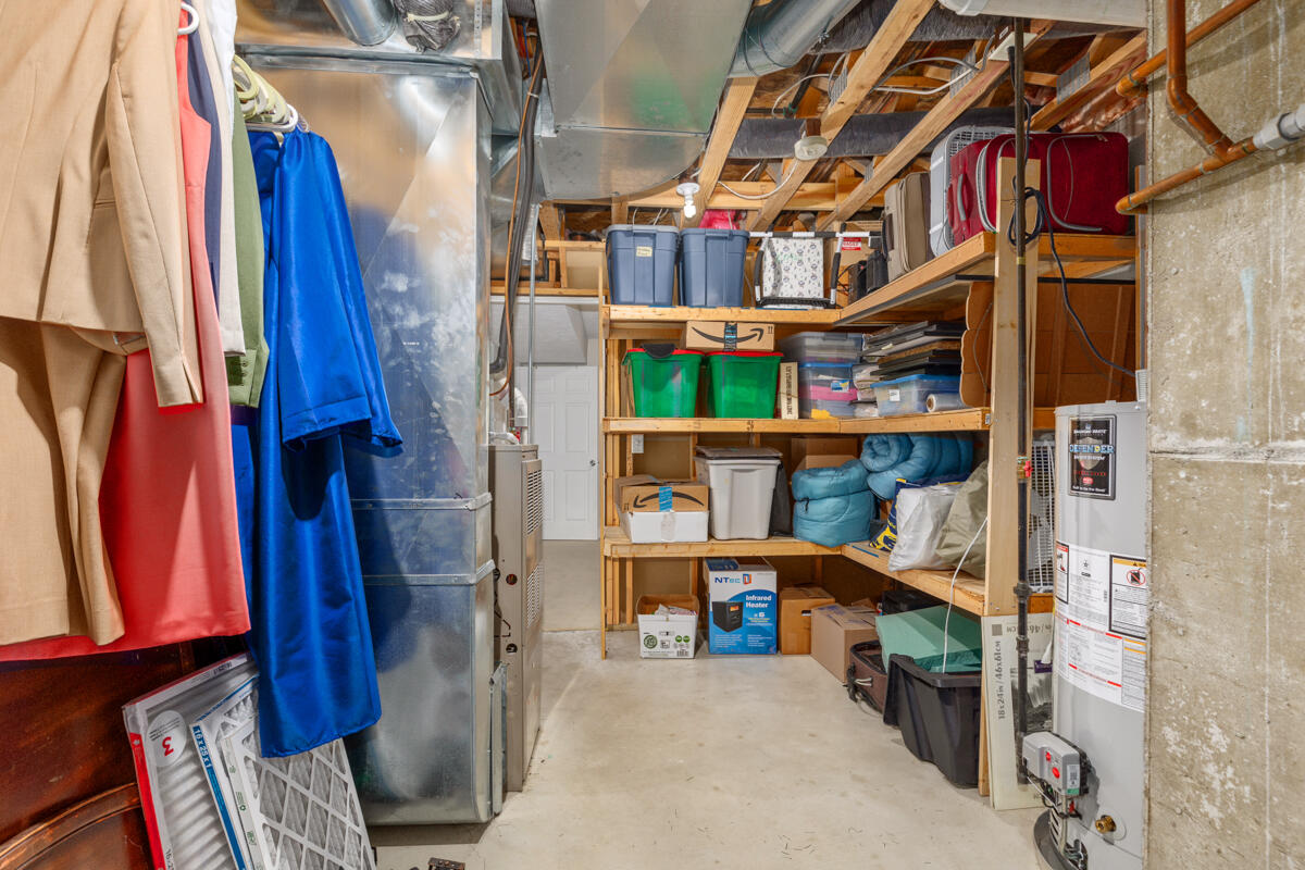 604 Cedar Pines Drive 14