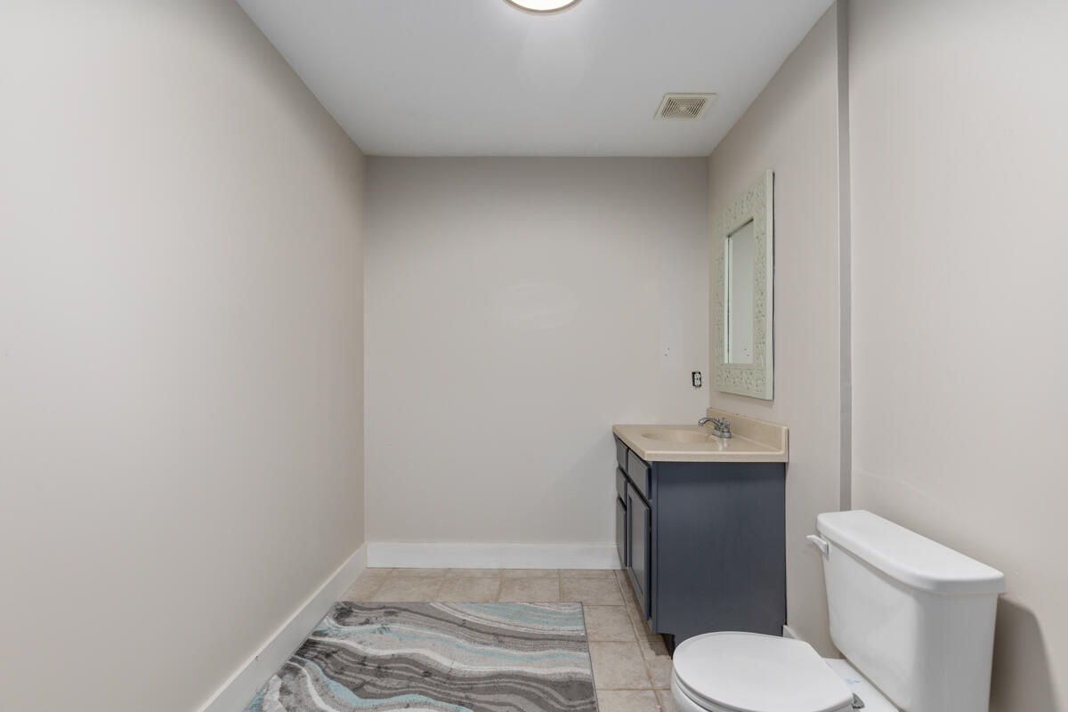 604 Cedar Pines Drive 14