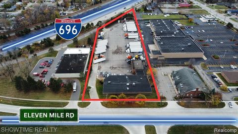 2144 E 11 Mile Rd Road Warren City MI 48091