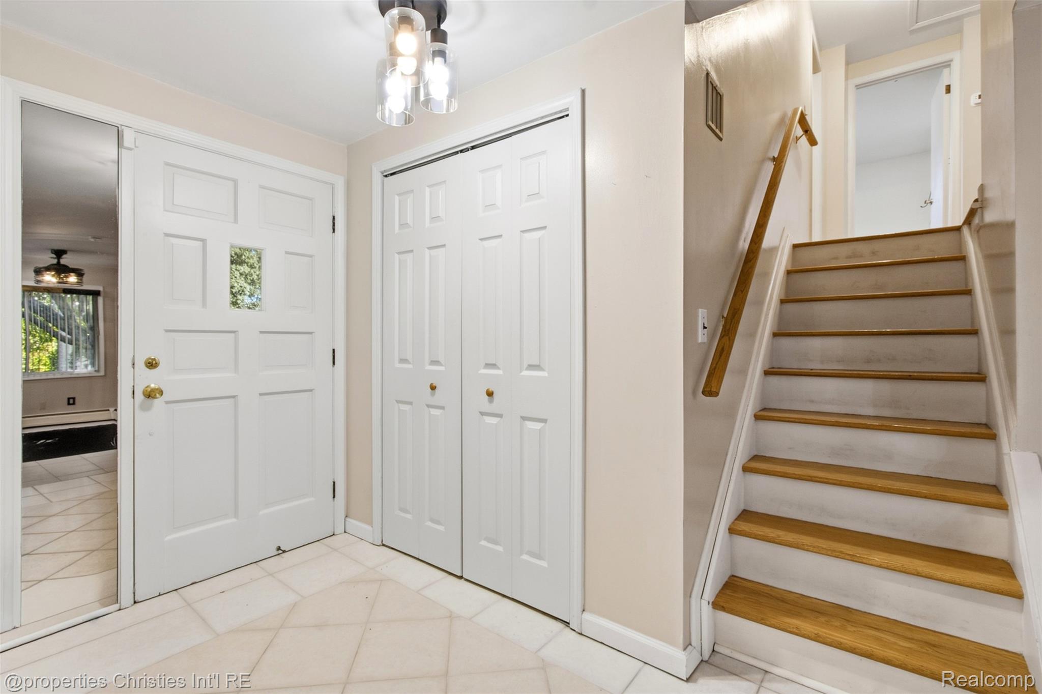 36521 Gloucester Drive