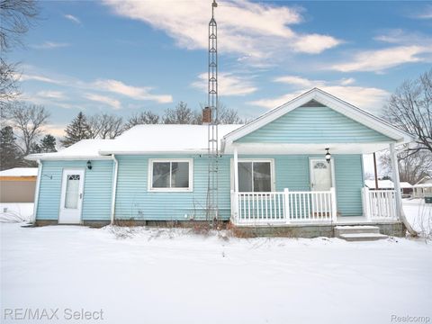 2296 Russell Street Grand Blanc Charter Township MI 48439