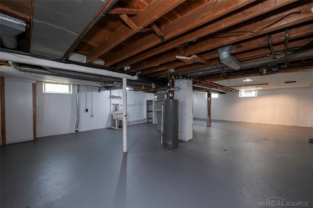 26211 Linwood Street