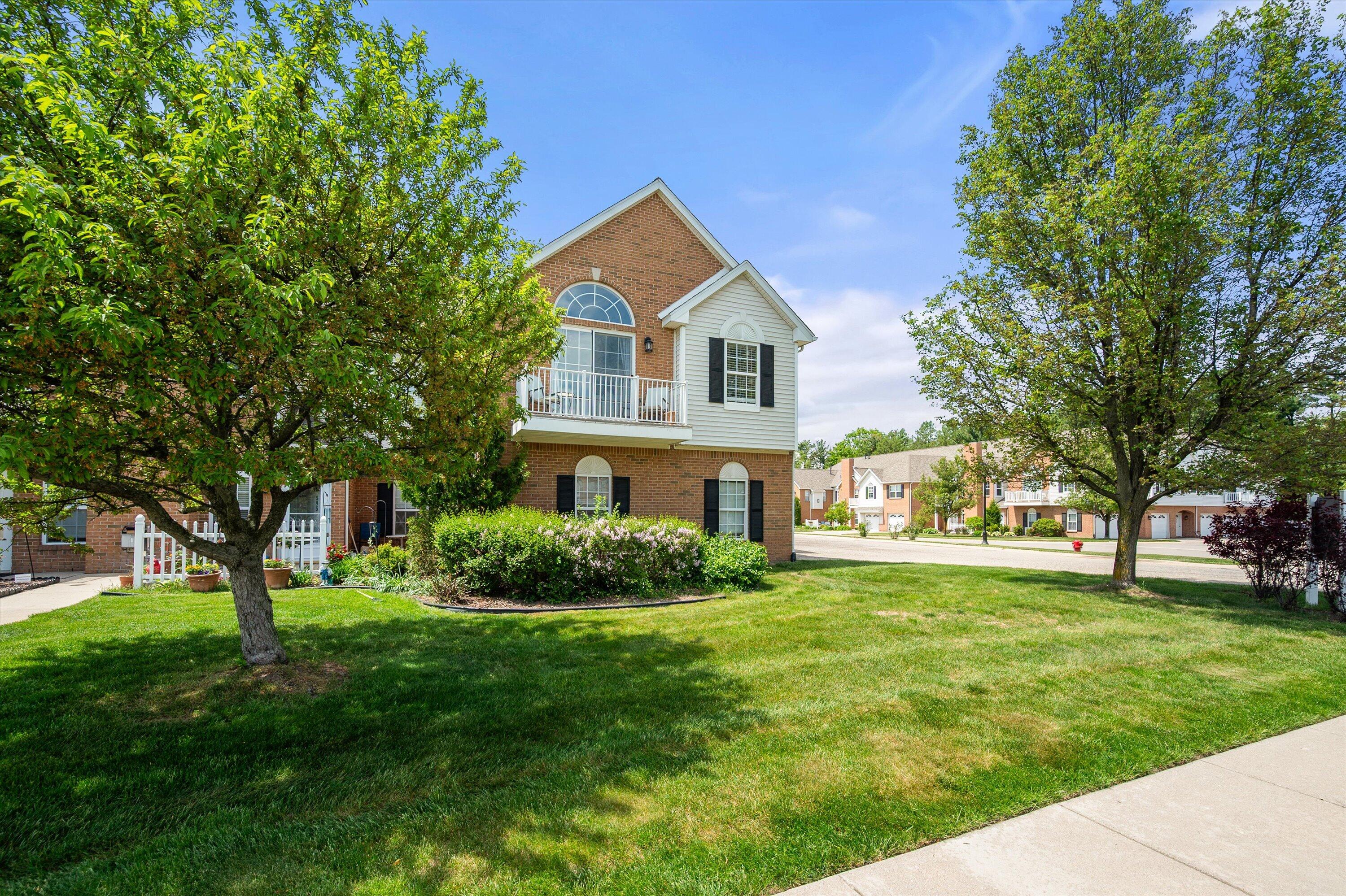 597 Olde English Circle