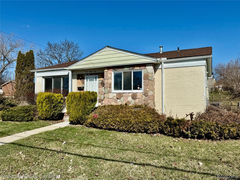 185 Gage Street Pontiac City MI 48342