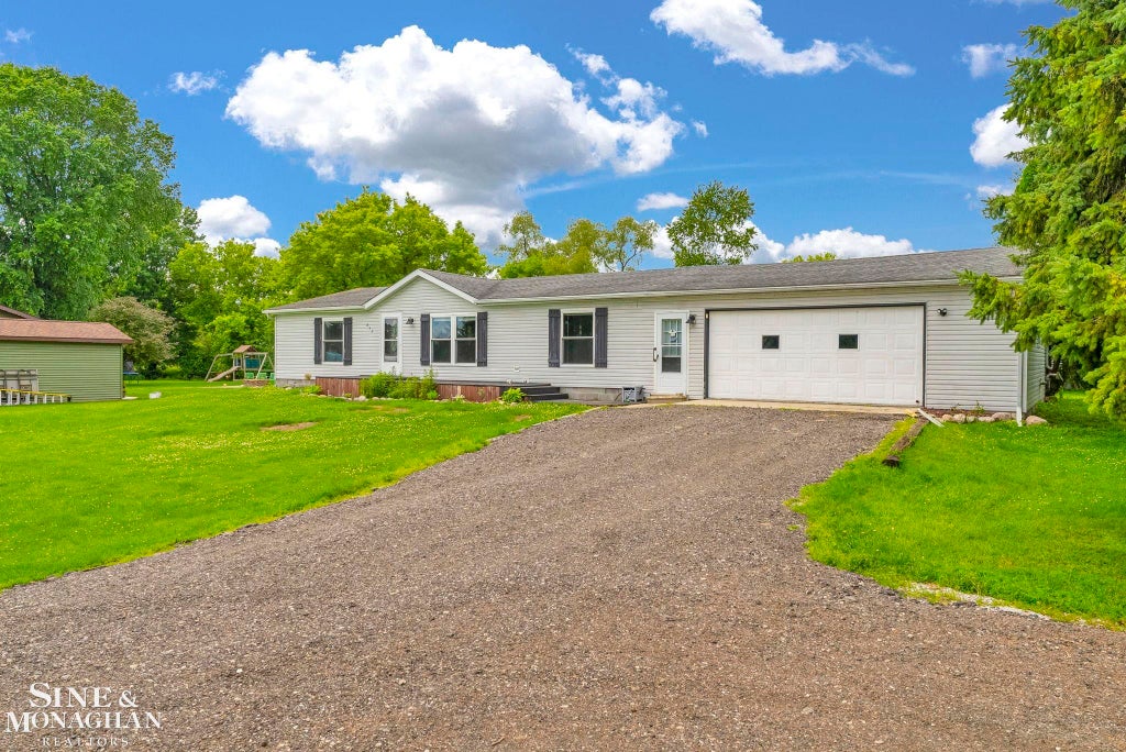 Photo of 433 N Howard Street, Lexington Township, MI 48422 (MLS # 58050212901)