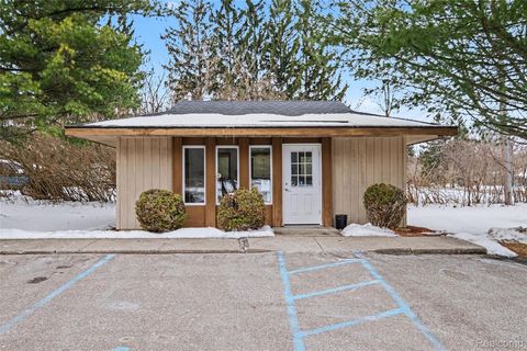 1011 S Graham Road Flint Charter Township MI 48532