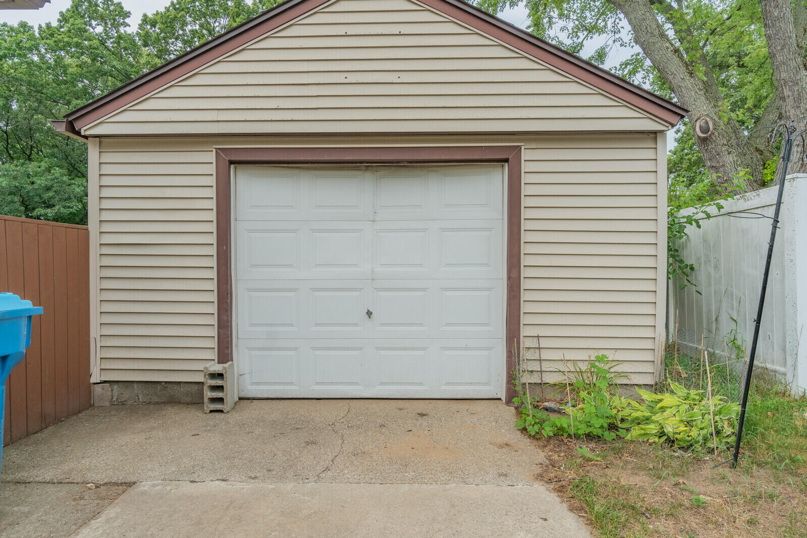 215 S Fruitport Road