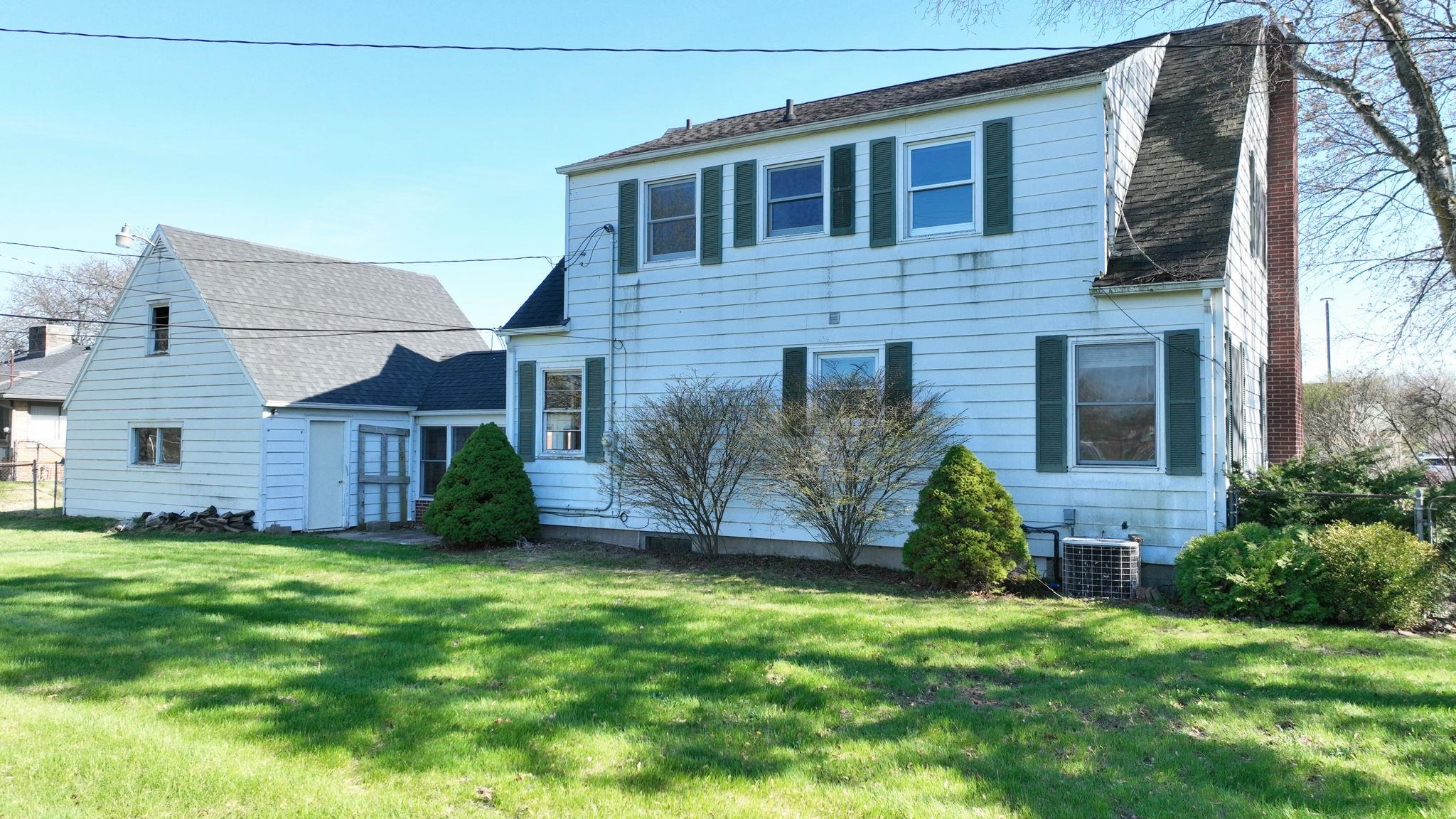 1207 North Drive