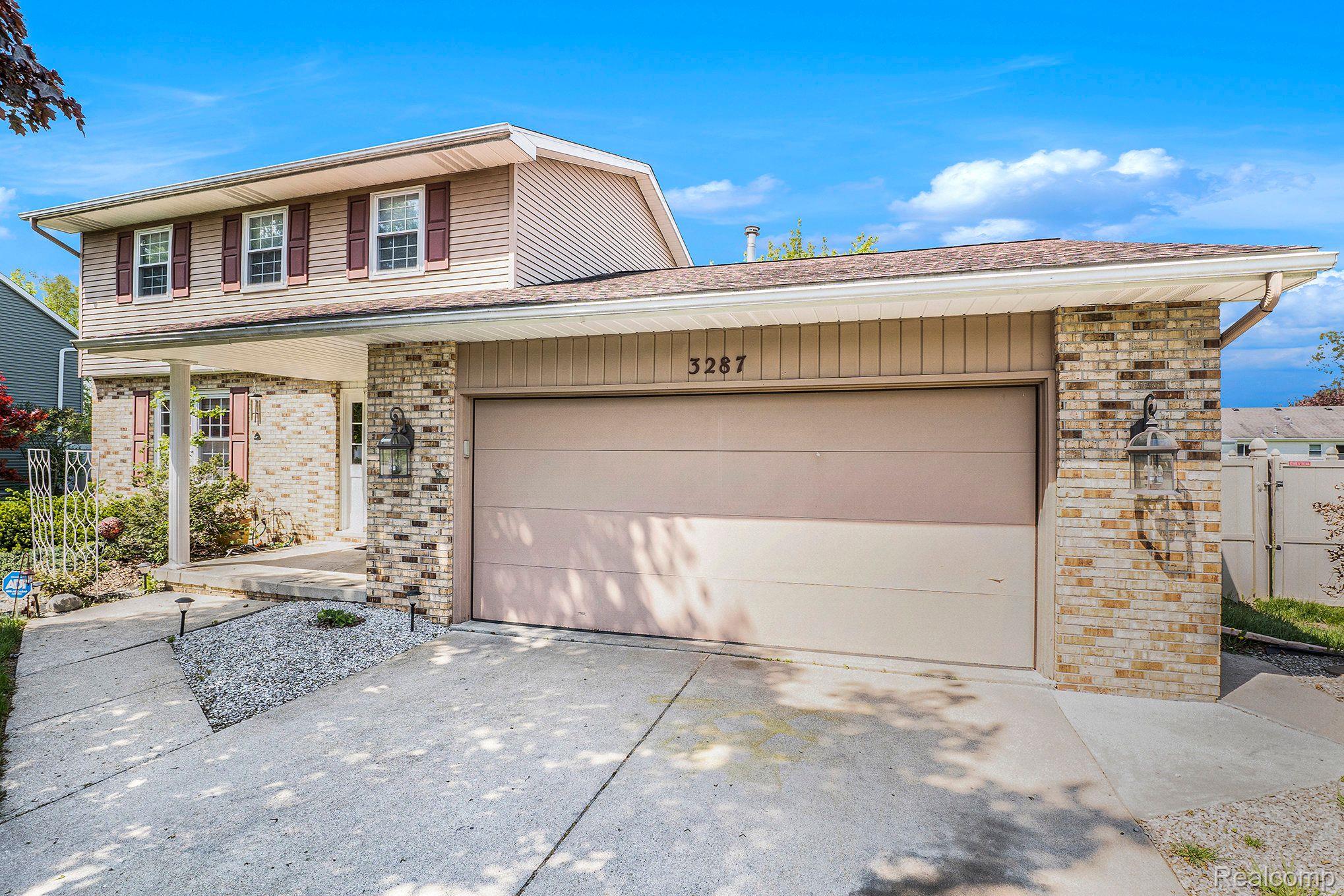 3287 COLUMBINE Drive