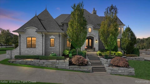 Photo of 4838 Pinecrest Court, Rochester City, MI 48306 (MLS # 20261033555)