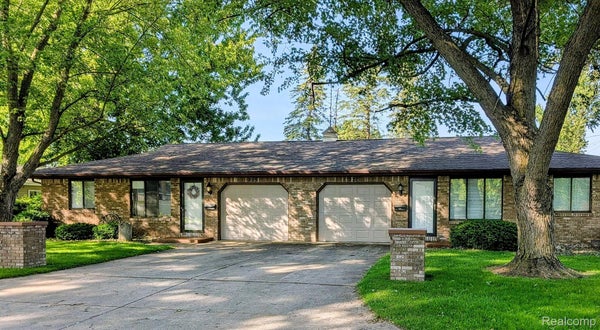225 CHARLES ST, SAINT CHARLES, MI 48655 - Image 9a7028ebe4e32ffa44c88ee39880f040/3654184982