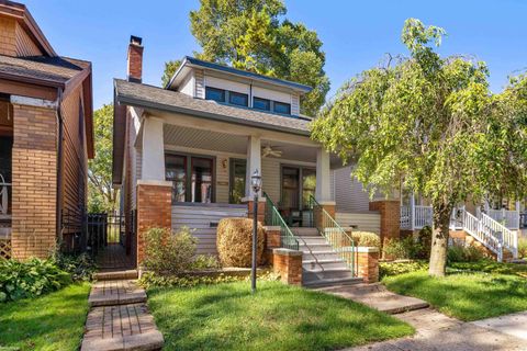 1081 LAKEPOINTE Street Grosse Pointe Park City MI 48230