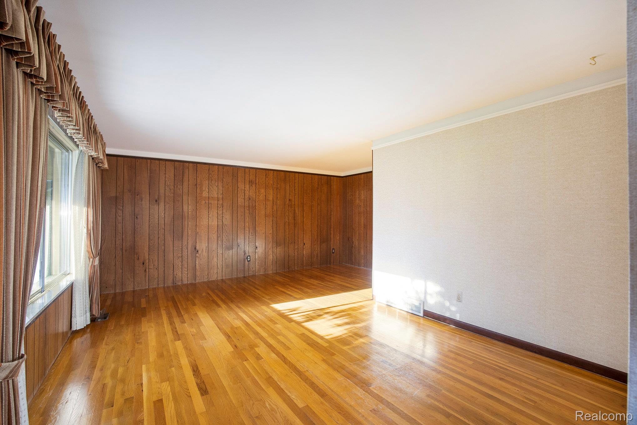 6603 Guildford Drive