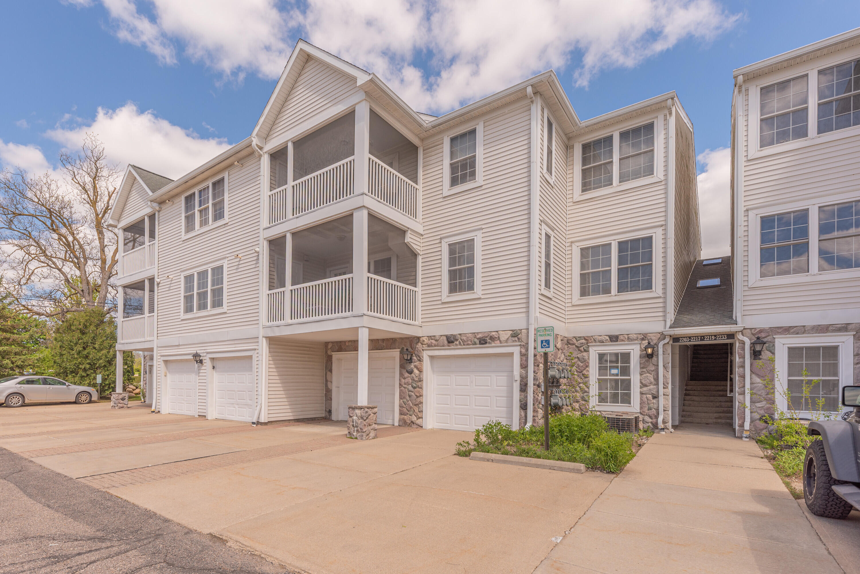 2211 S Main Street