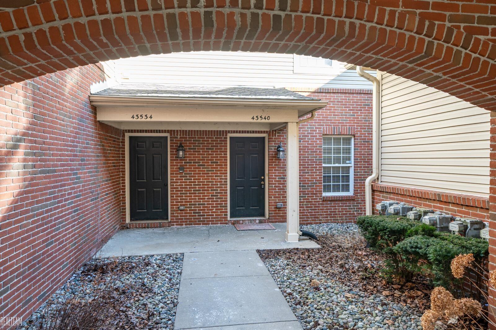 43540 Pendleton Circle