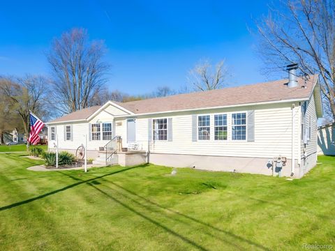 11305 Harold Drive Luna Pier City MI 48157