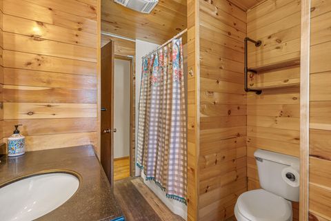A home in EmmettCharterTownship_Calhoun