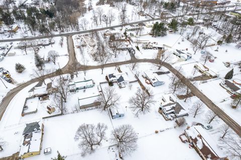 A home in EmmettCharterTownship_Calhoun