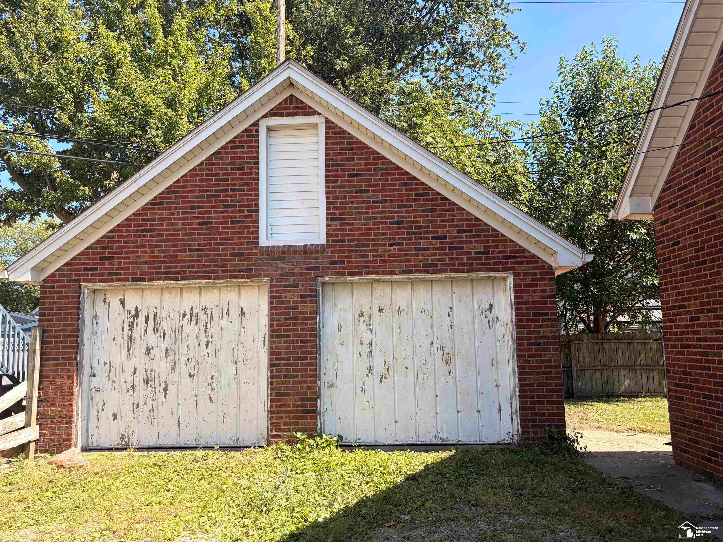3758 N Dixie Highway