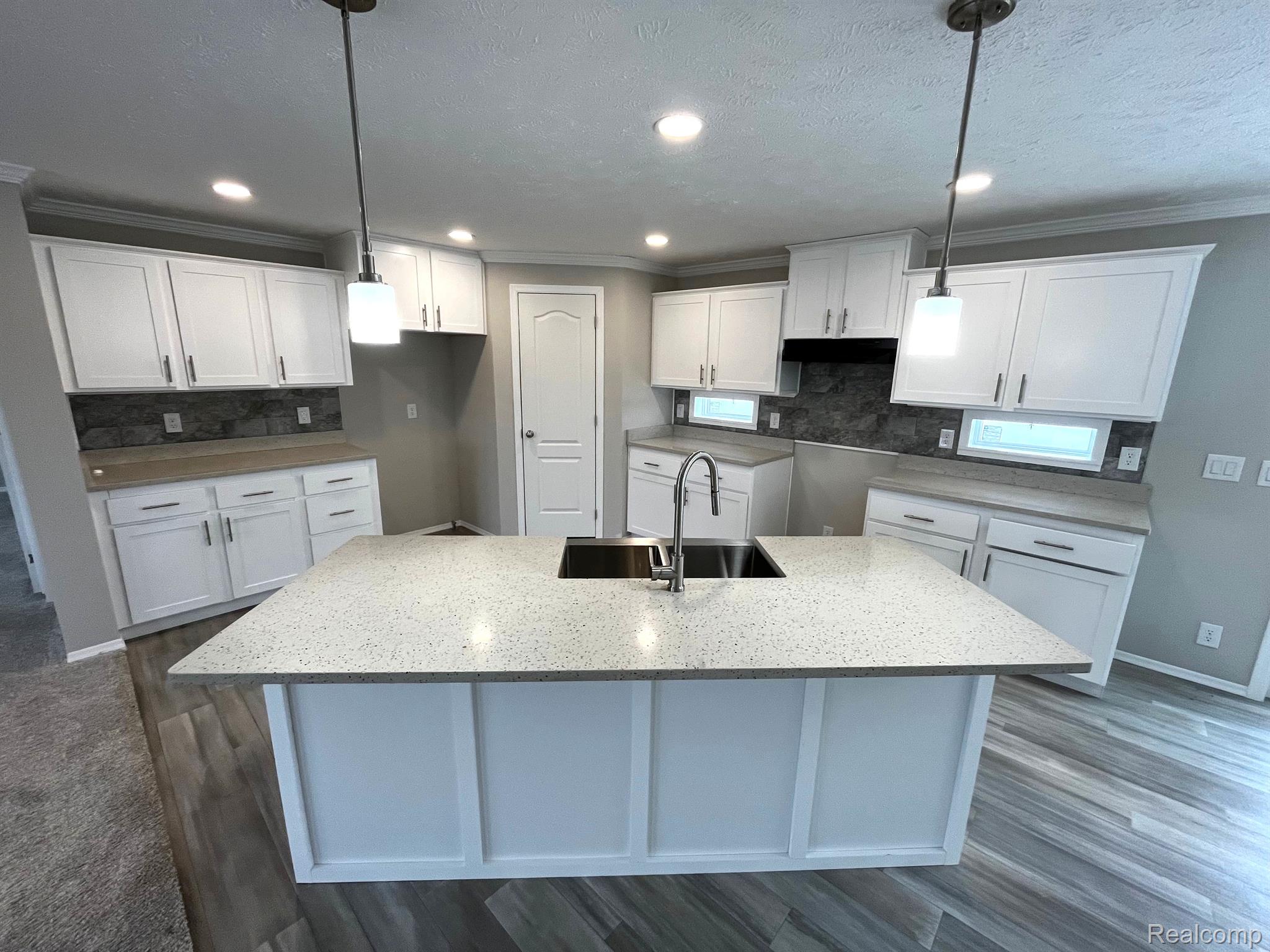 2765 NAPLES Court
