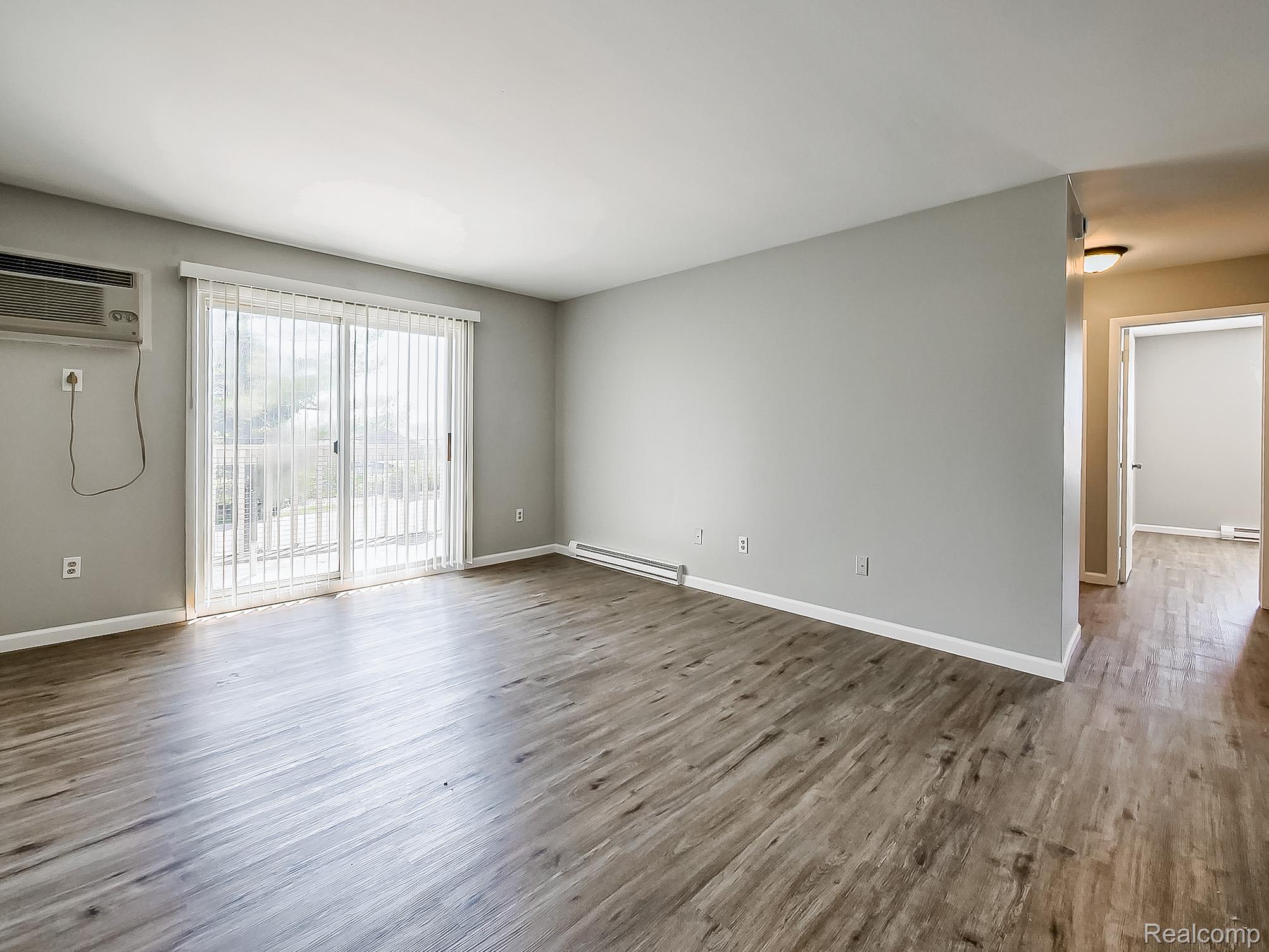 125 E Van Riper Road 5