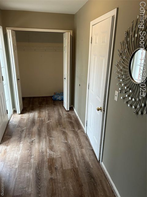 16066 Morningside Northville City MI 48168