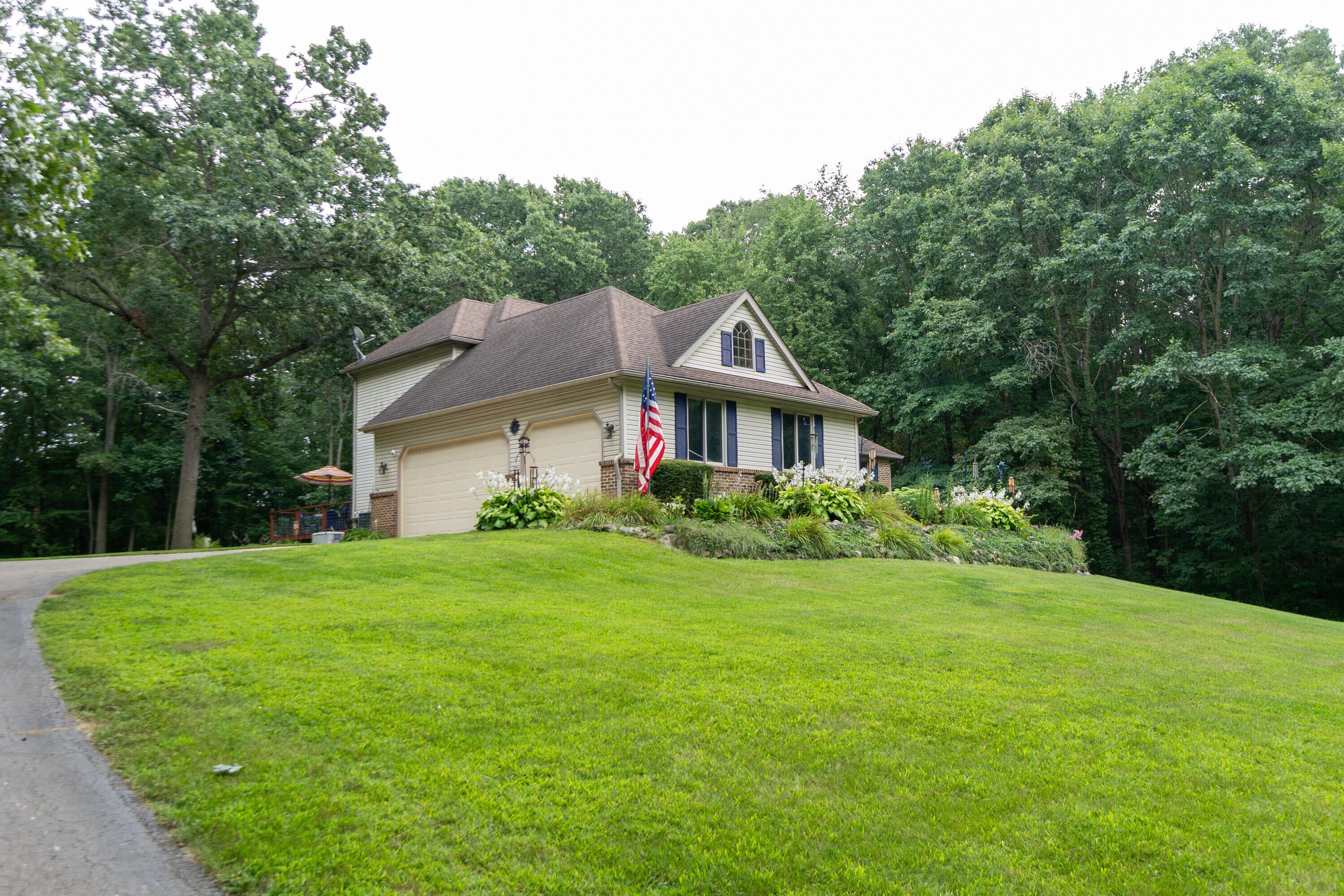 2589 Fisk Road