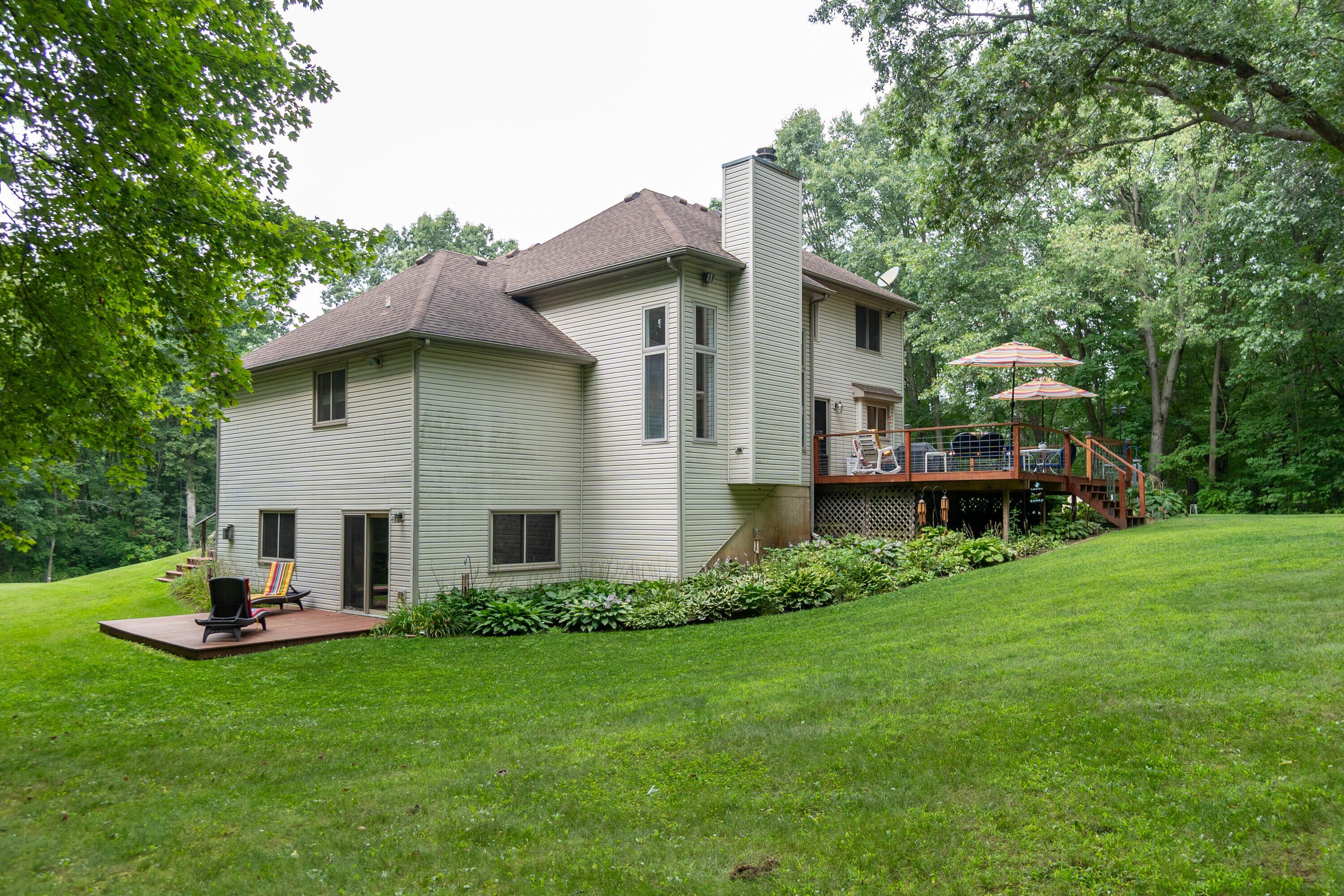 2589 Fisk Road