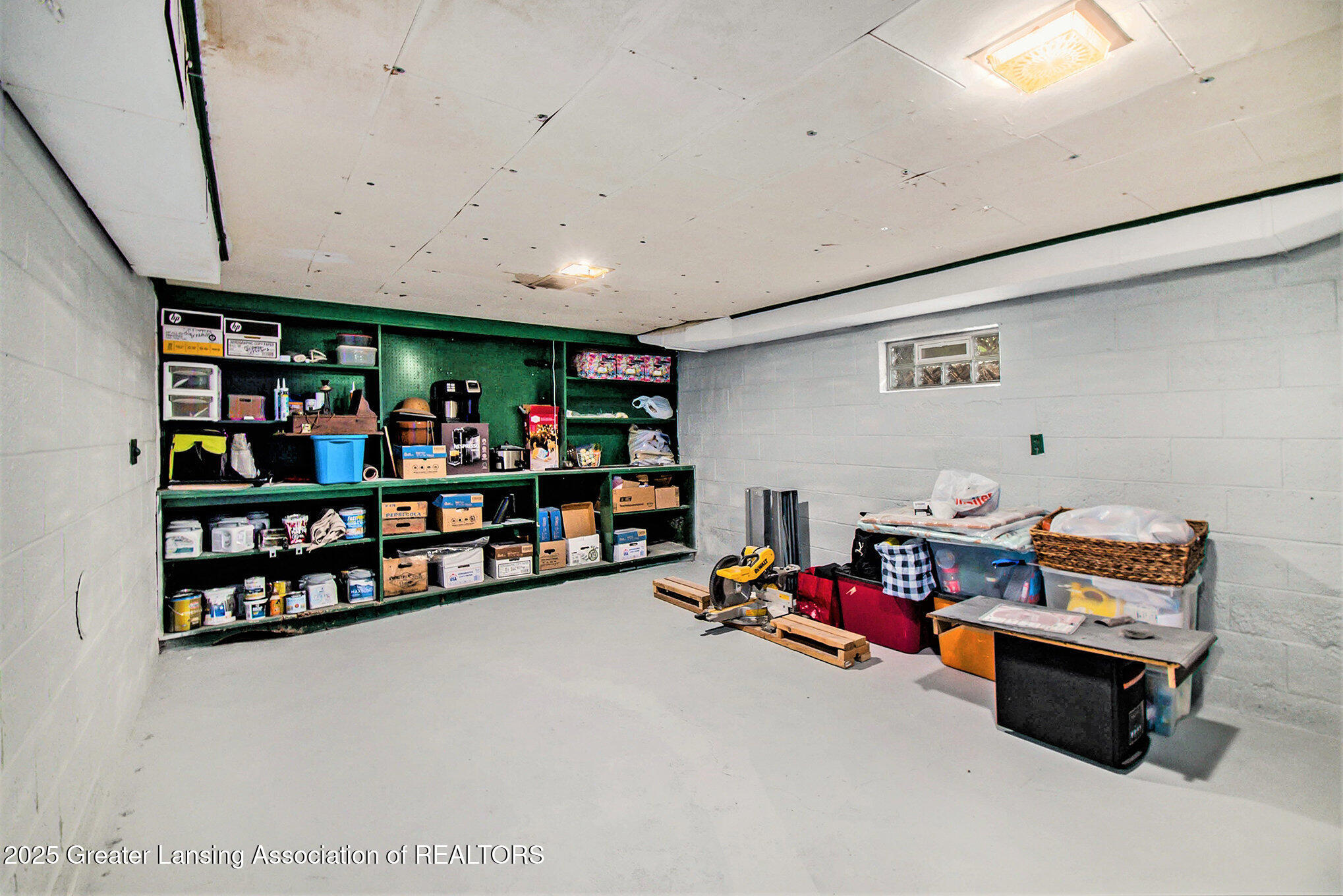 Lansing City, Michigan 48910, United States, 3 Bedrooms Bedrooms, ,2 BathroomsBathrooms,Residential,Active,150548