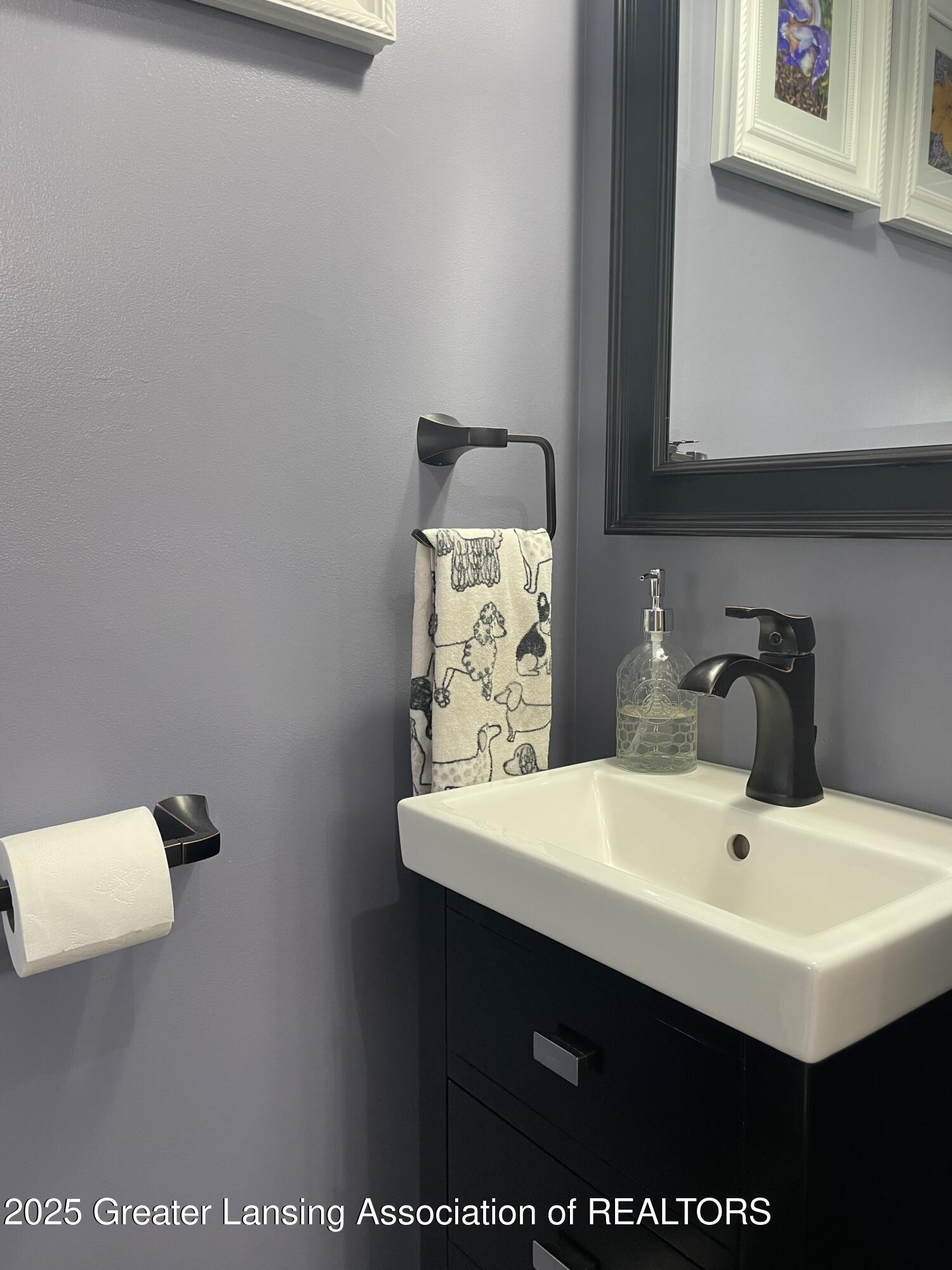 Lansing City, Michigan 48910, United States, 3 Bedrooms Bedrooms, ,2 BathroomsBathrooms,Residential,Active,150548