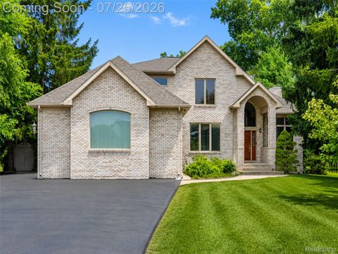 Photo of 3757 Bendelow Road, Rochester Hills City, MI 48307 (MLS # 20261056149)