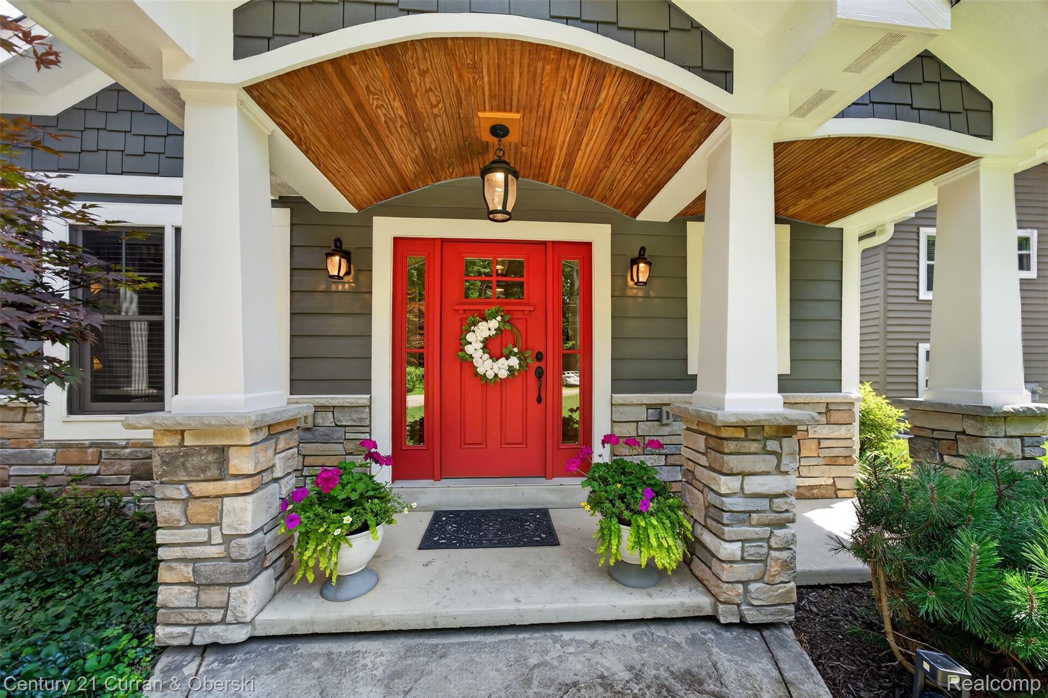2770 Cozy Cove
