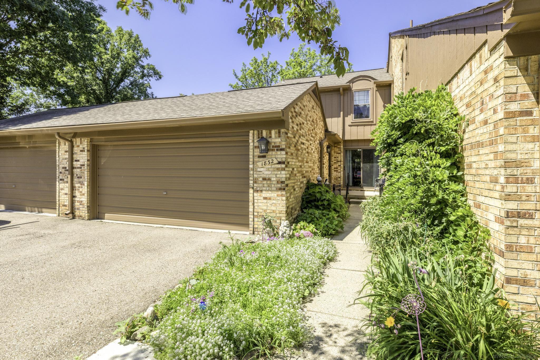 1832 Burning Bush Court
