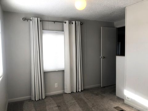 Tiny photo for 604 Juniper Court, Jonesville City, MI 49250 (MLS # 20261021670)