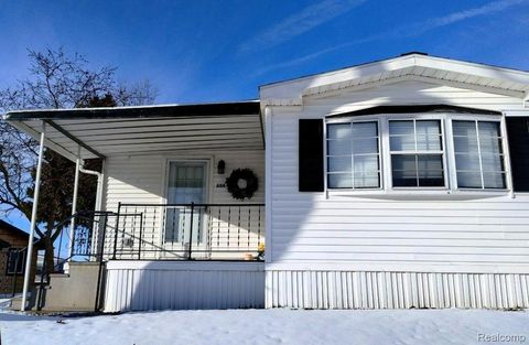 604 Juniper Court Jonesville City MI 49250